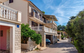Lovely Apartment In Cara With Wifi